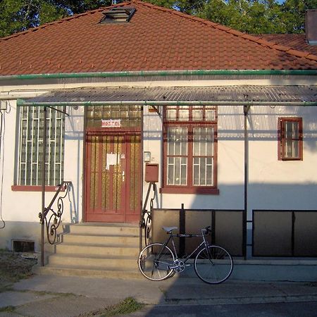 Ifi Hostelペーチ エクステリア 写真