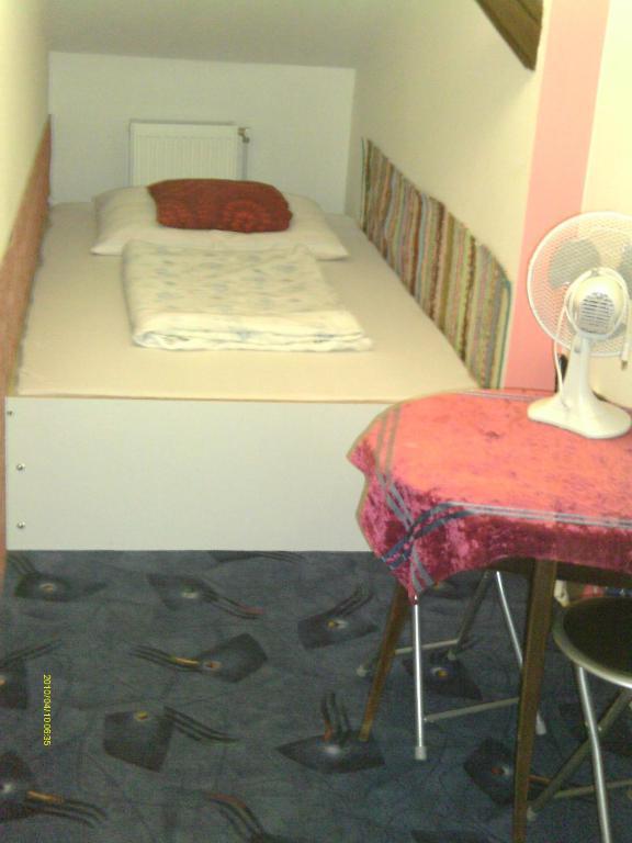 Ifi Hostelペーチ 部屋 写真